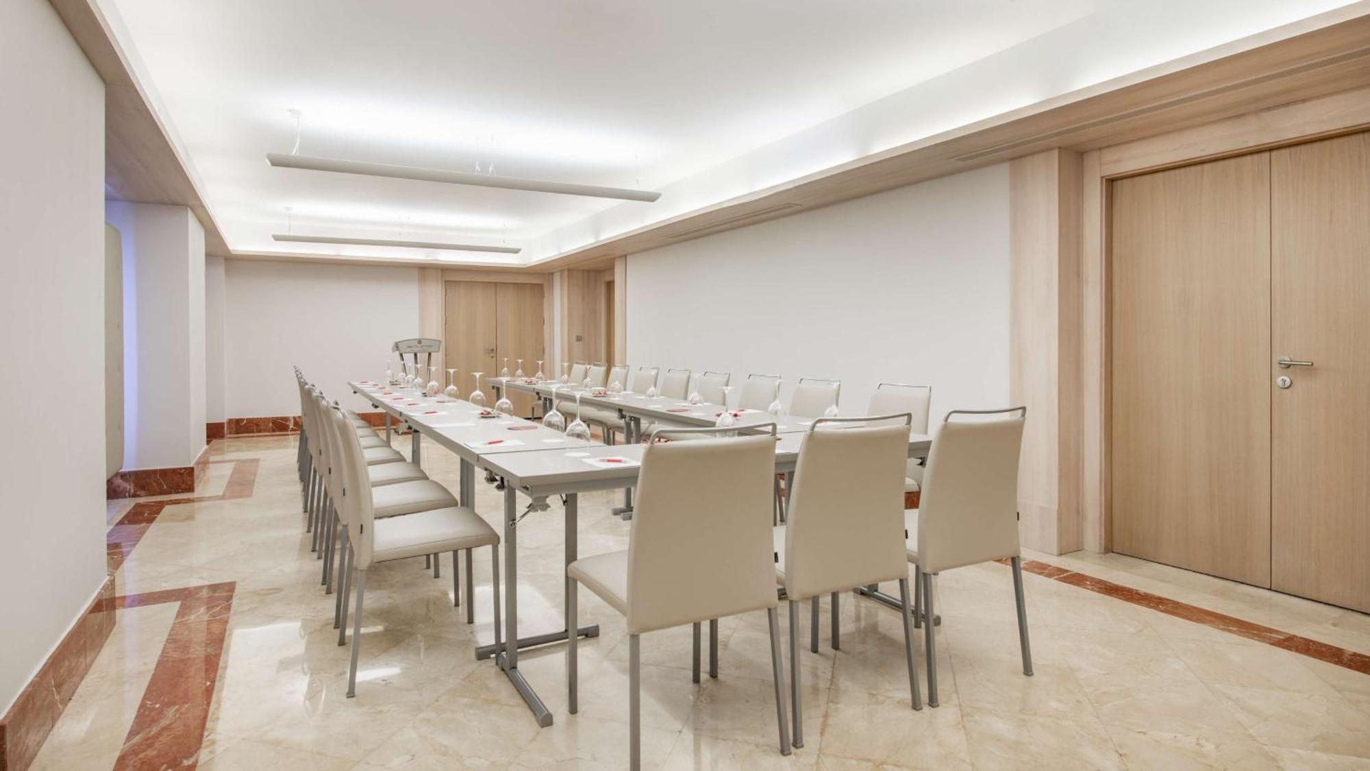 Hotel Nh Collection Palacio De Oquendo 4*