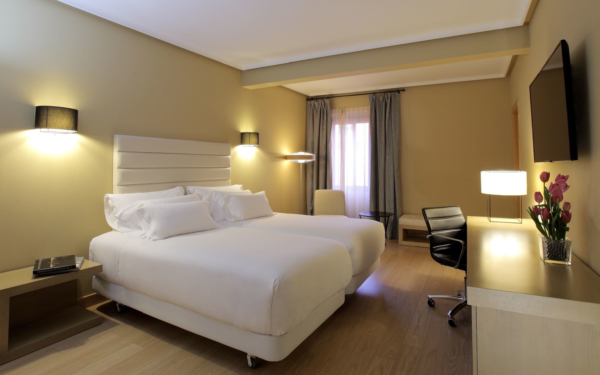 Hotel Nh Collection Palacio De Oquendo Caces